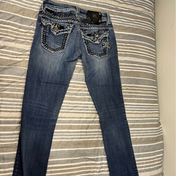 Miss Me Jeans Straight Leg - Picture 3 of 11